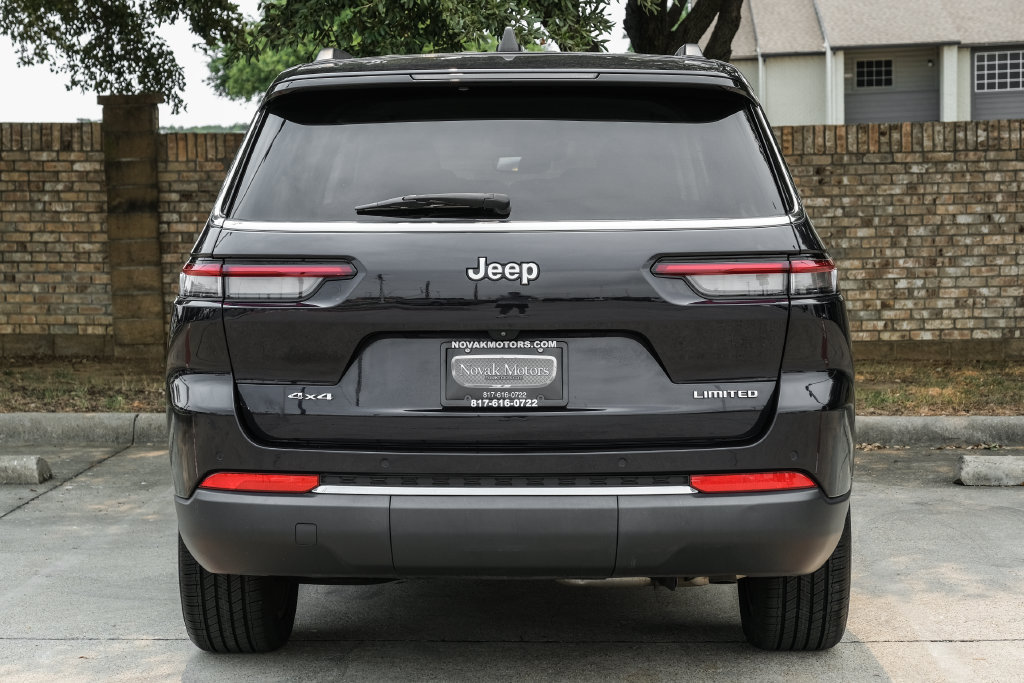 Used 2023 Jeep Grand Cherokee L Limited AWD/4WD image 18