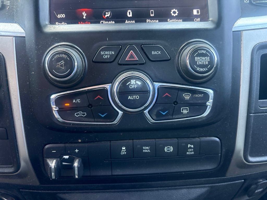 Used 2018 RAM 2500 SLT AWD/4WD image 13