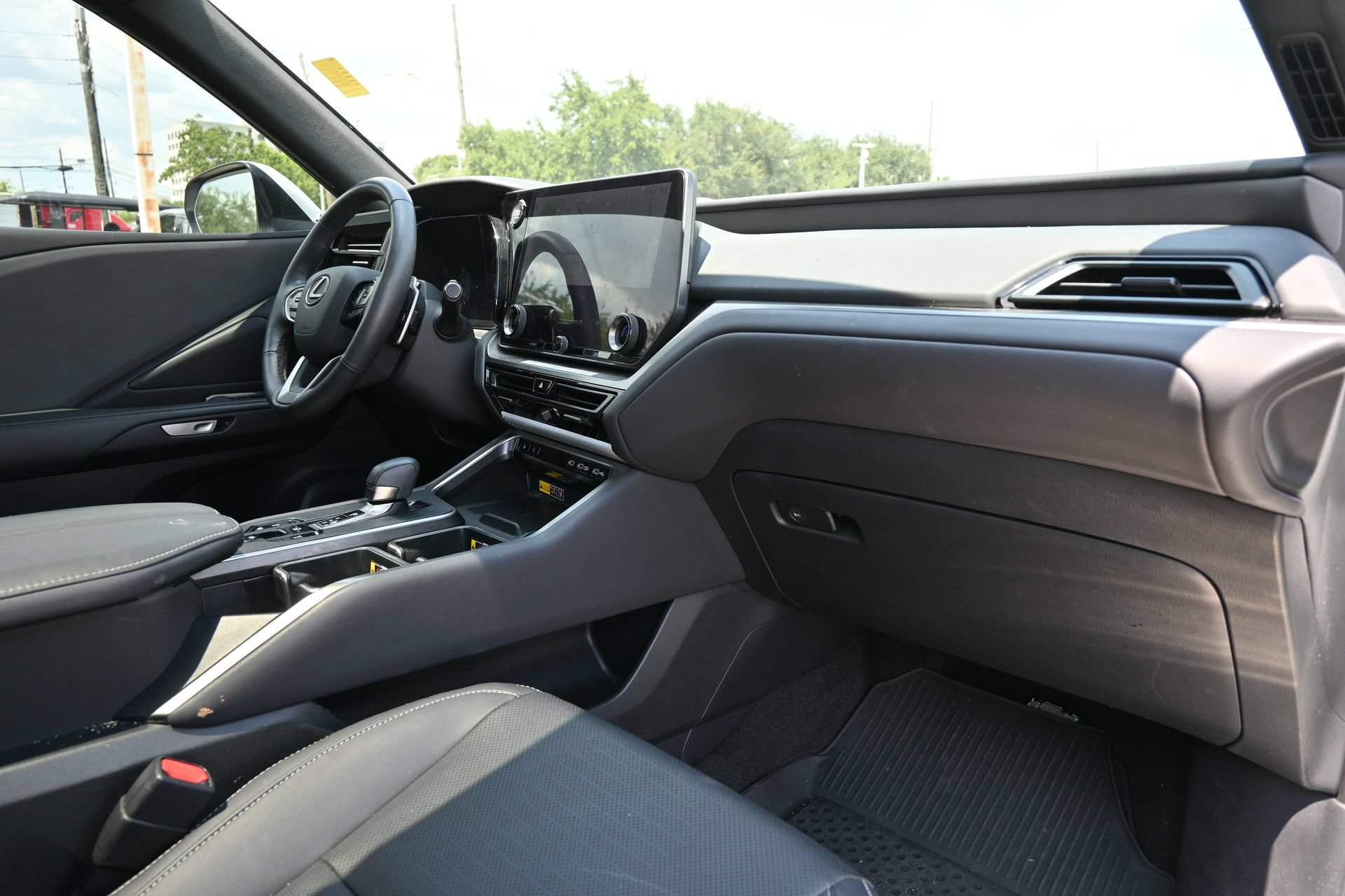 Used 2024 Lexus TX 350 FWD w/ Captains Chair Package image 25