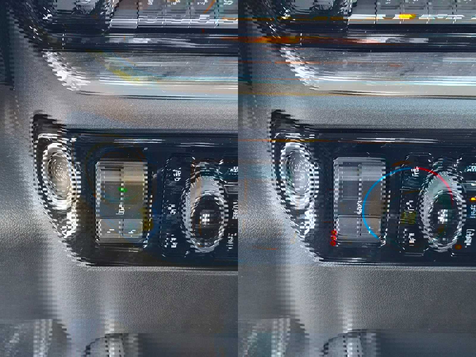 New 2025 Chevrolet Silverado 3500 LTZ w/ LTZ Premium Package image 27