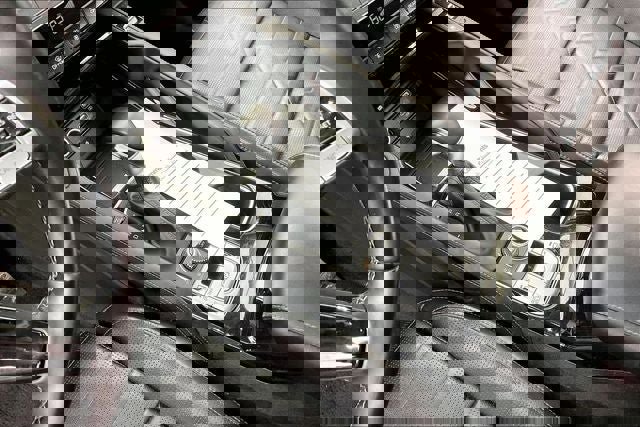 Used 2021 Kia Telluride SX w/ SX Prestige Package image 16