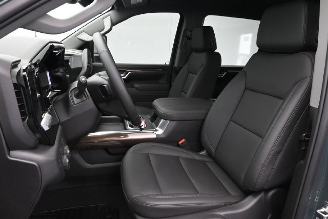 New 2026 Chevrolet Silverado 2500 LT w/ All Star Edition AWD/4WD image 19