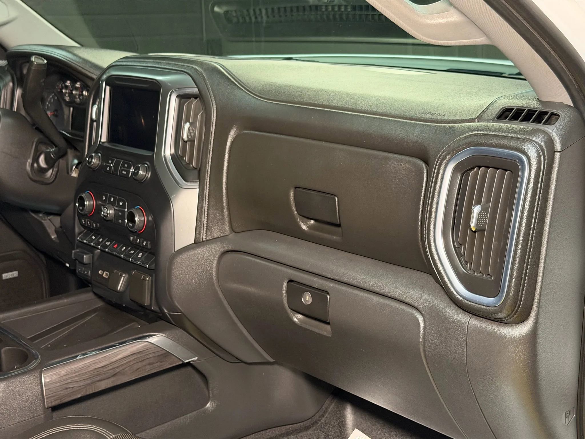 Used 2020 Chevrolet Silverado 1500 LTZ image 50