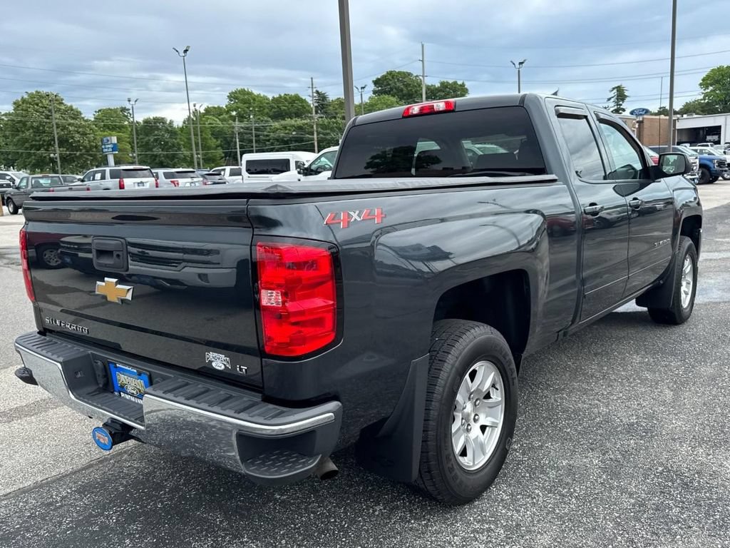 Used 2018 Chevrolet Silverado 1500 LT w/ All Star Edition AWD/4WD image 3