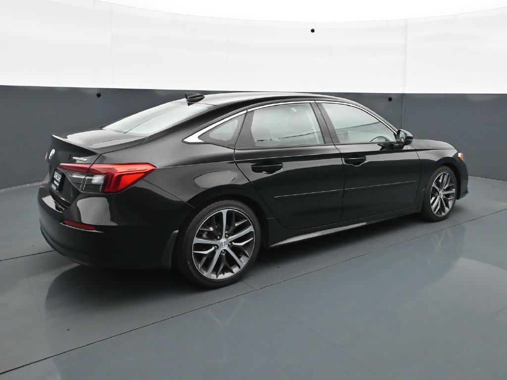 Used 2023 Honda Civic Touring image 7