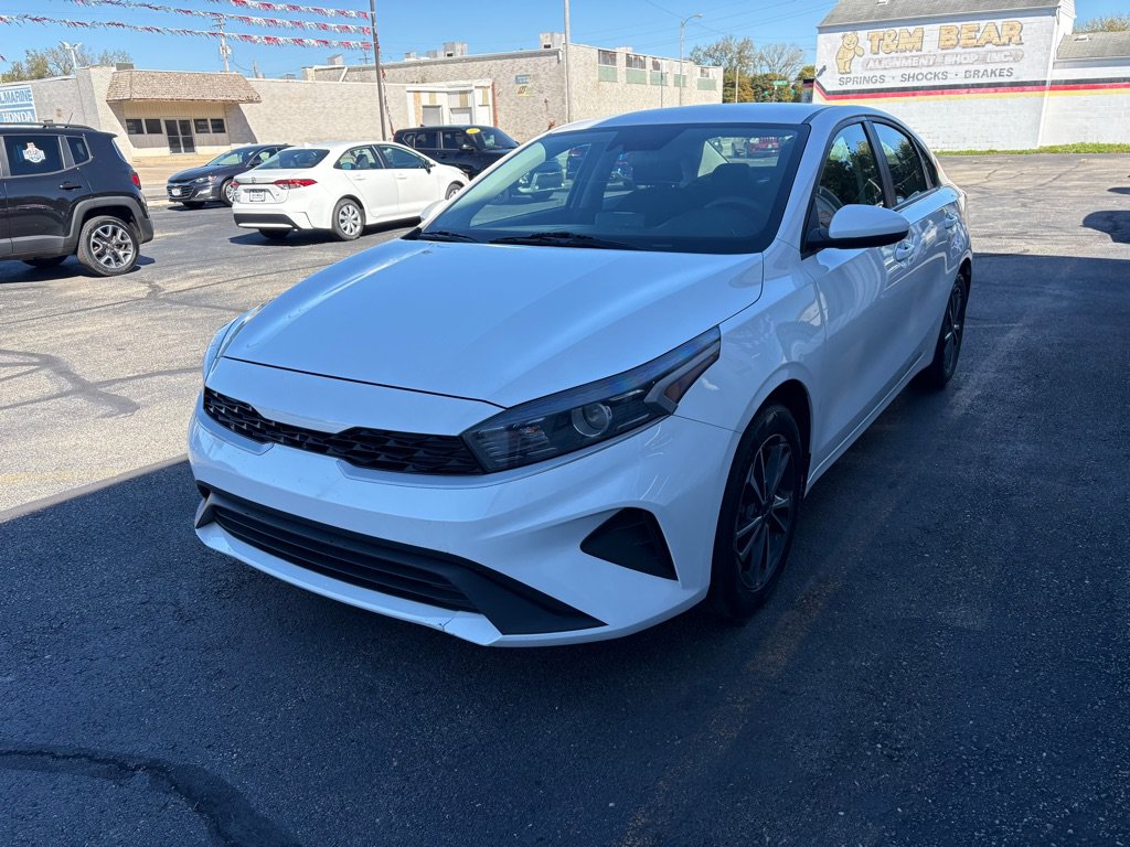 Used 2022 Kia Forte LXS FWD image 6