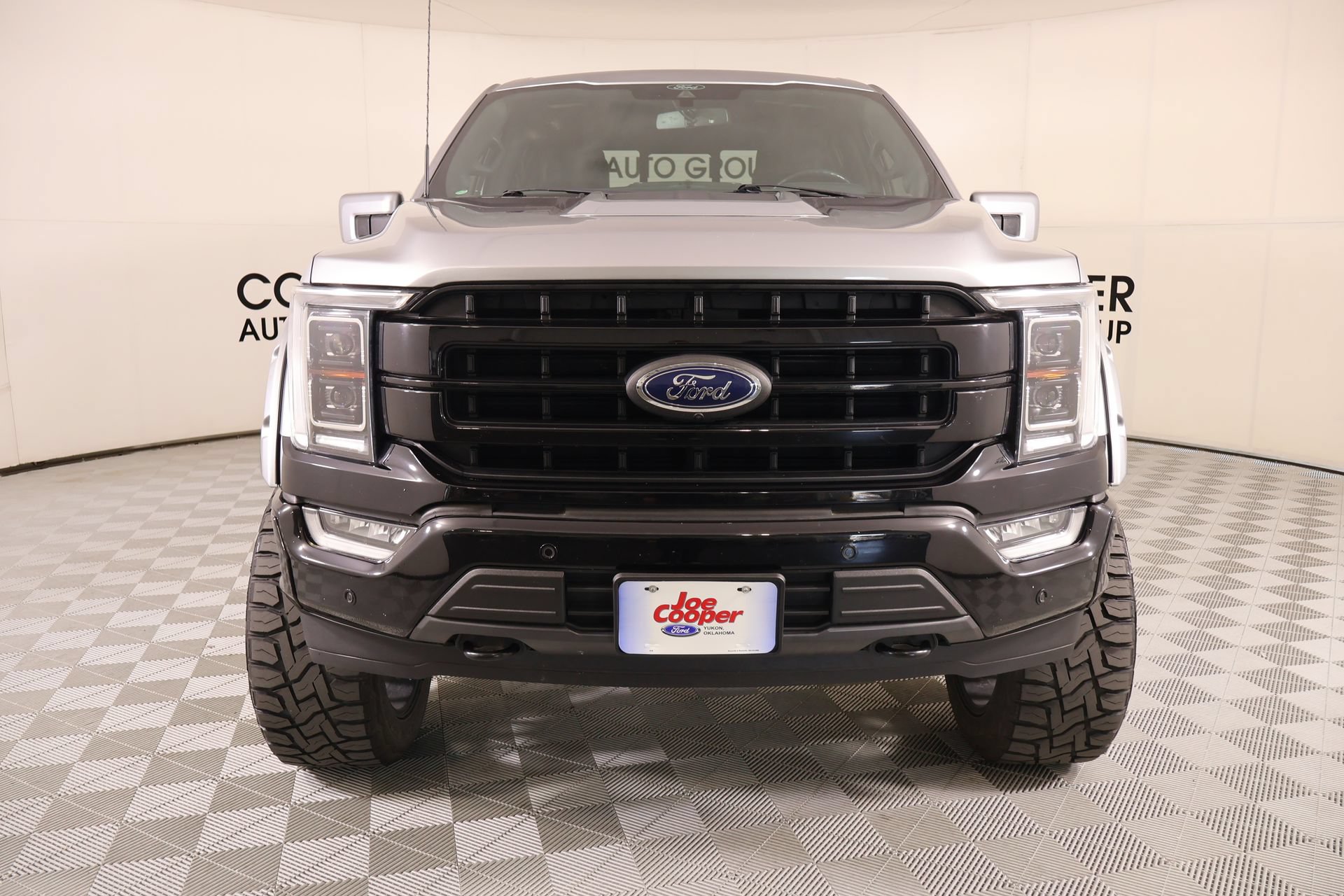 Used 2022 Ford F150 Lariat w/ Equipment Group 502A High AWD/4WD image 11