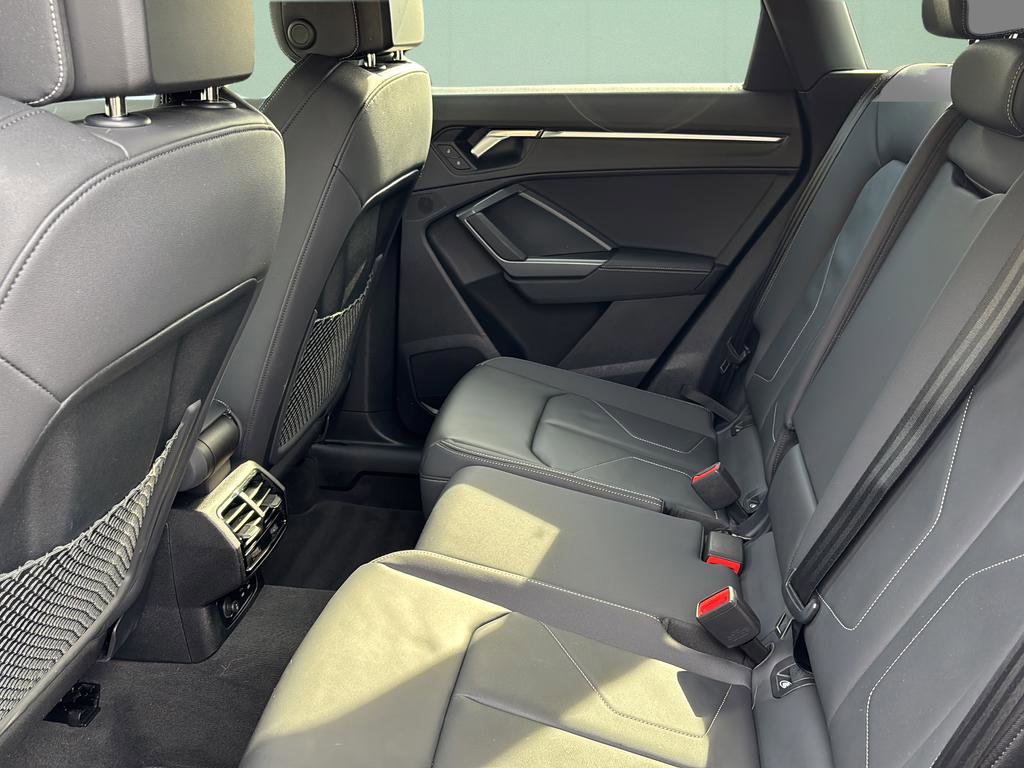 Used 2024 Audi Q3 2.0T Premium Plus image 21