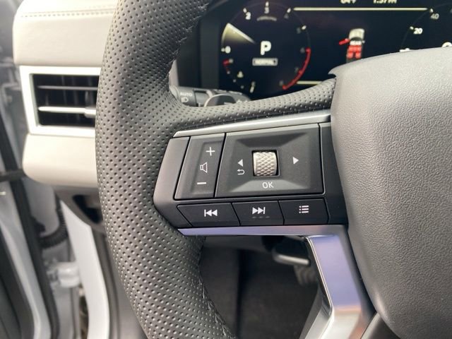 New 2025 Mitsubishi Outlander SE image 24