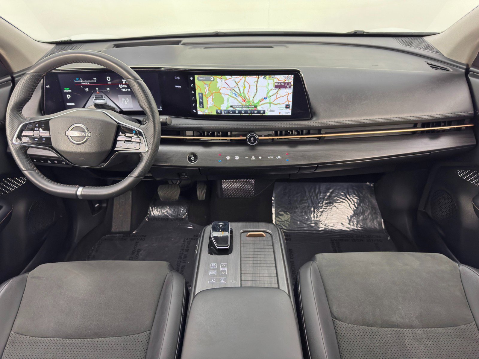 Used 2023 Nissan Ariya Premiere image 12