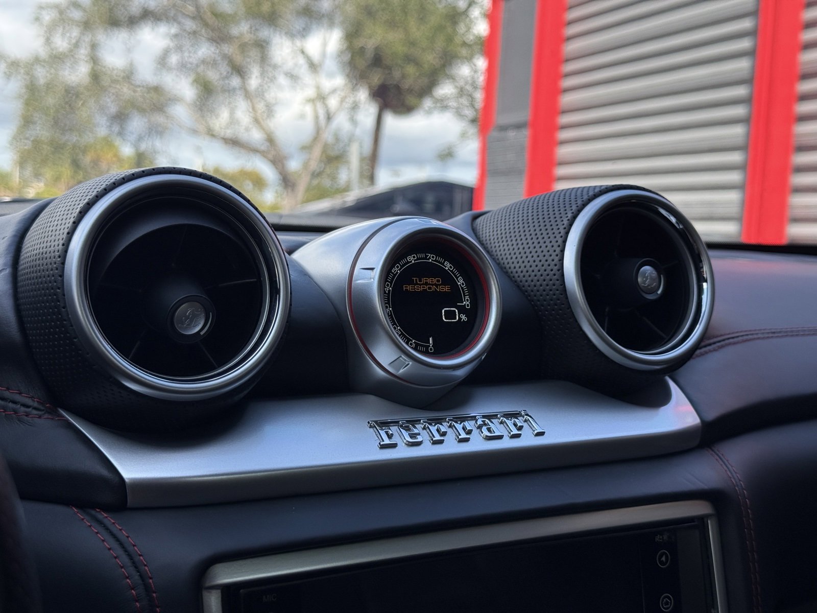 Used 2016 Ferrari California T image 24