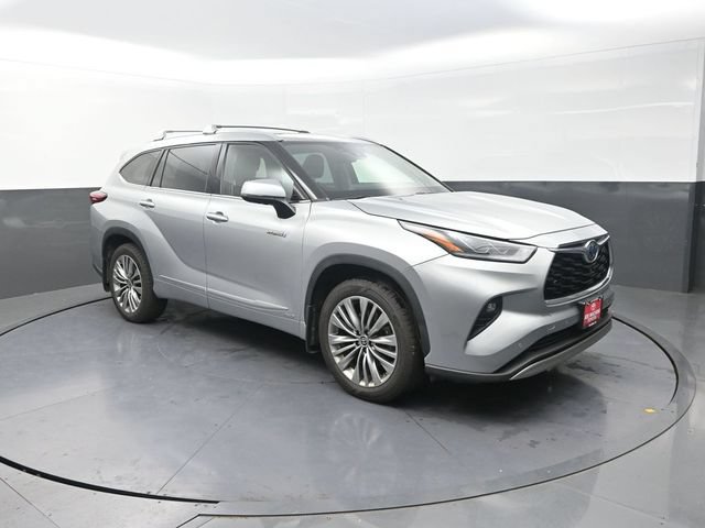 Used 2021 Toyota Highlander Platinum AWD/4WD image 10