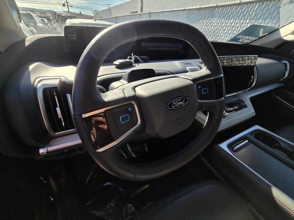 Used 2025 Ford Expedition Max Active image 11