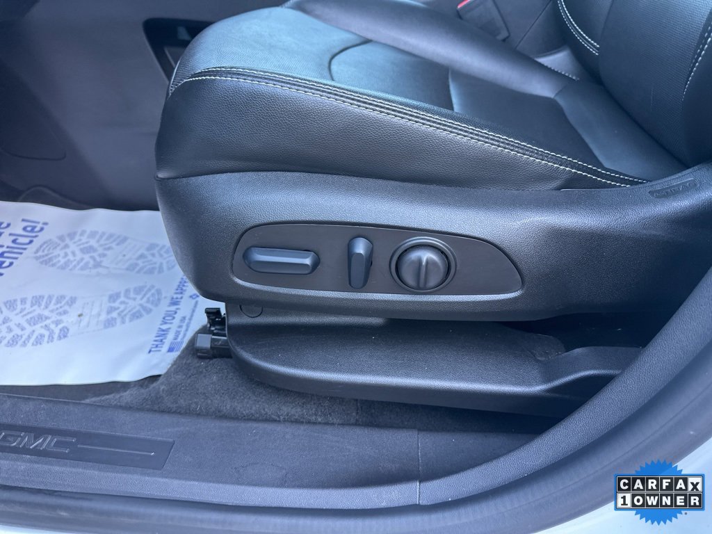 Used 2024 GMC Terrain SLT image 63