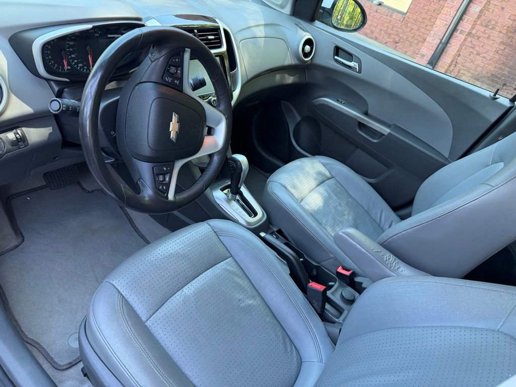 Used 2017 Chevrolet Sonic Premier image 9