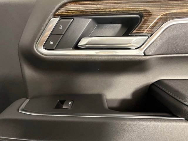 Used 2025 GMC Sierra 1500 Elevation image 36