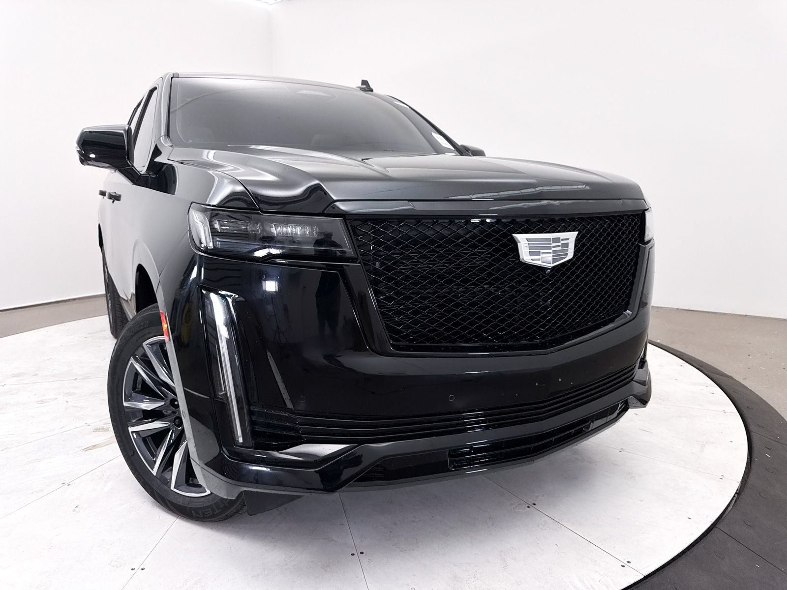 Used 2022 Cadillac Escalade Sport Platinum AWD/4WD image 7