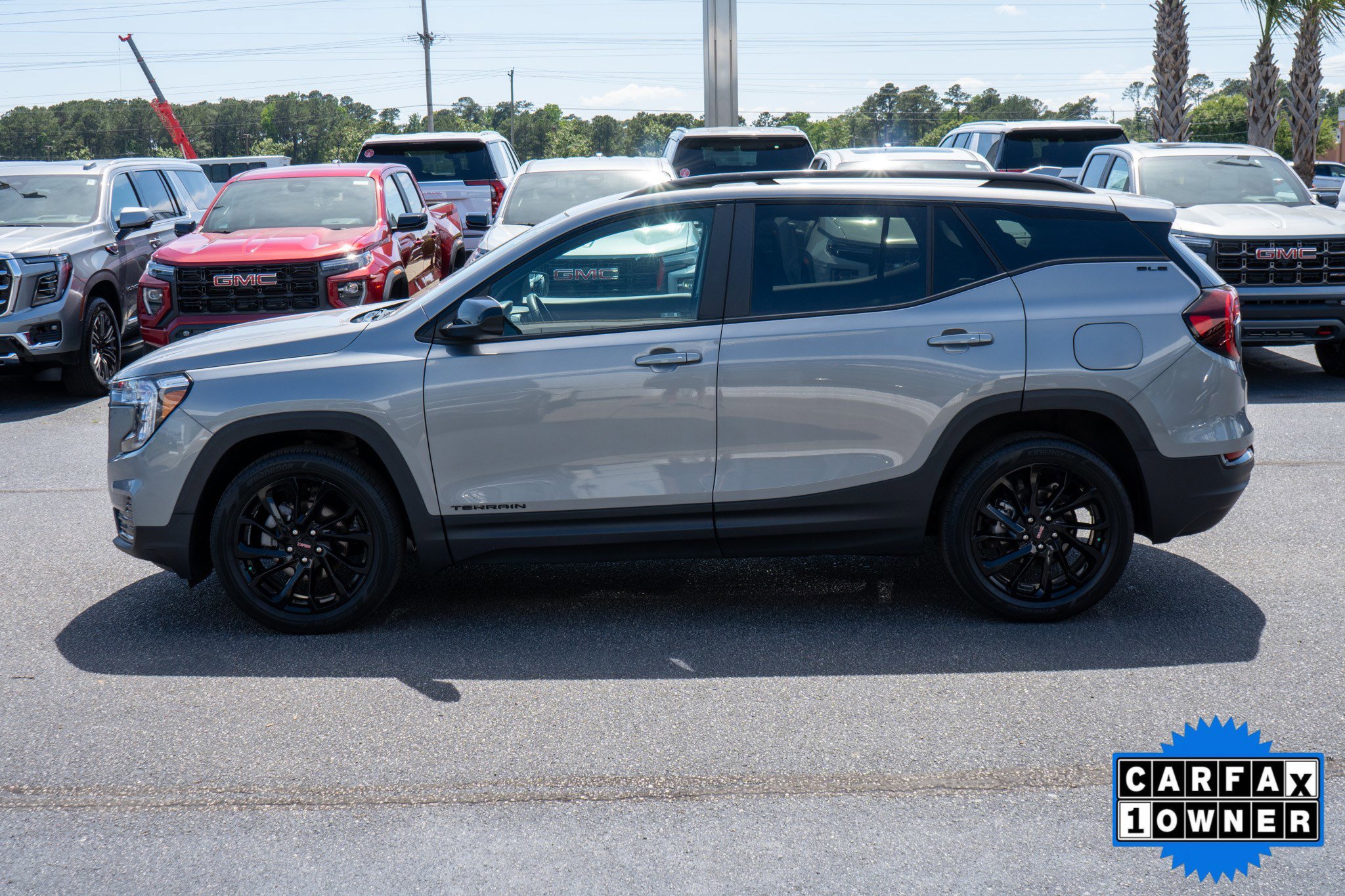 Certified 2023 GMC Terrain SLE w/ Driver Convenience Package FWD image 6