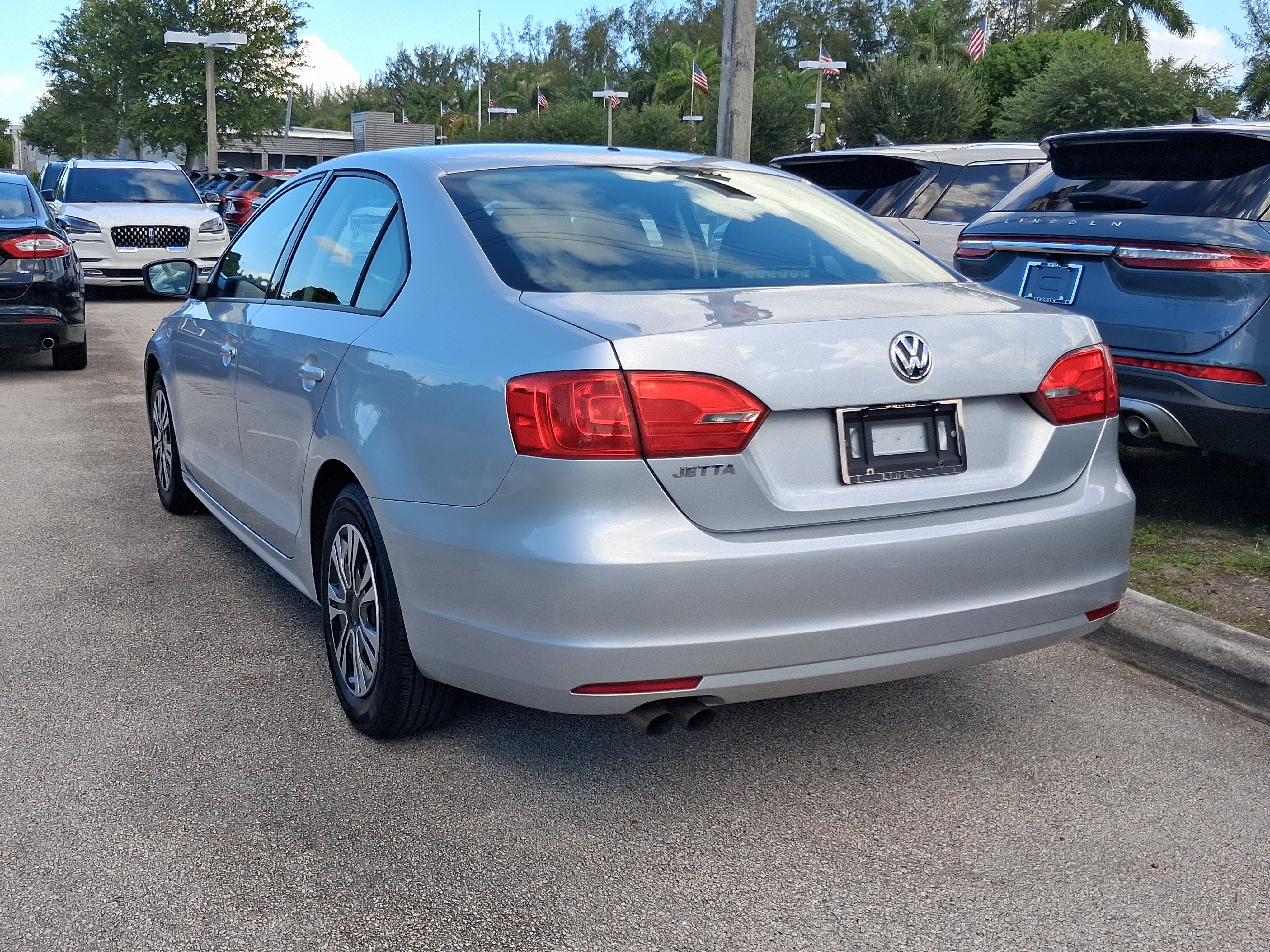 Used 2014 Volkswagen Jetta S FWD image 3
