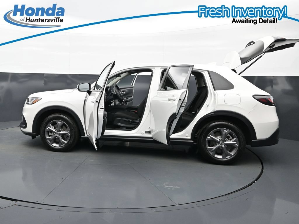 Certified 2026 Honda HR-V LX image 42