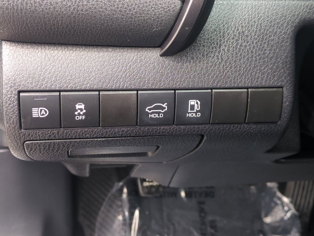 Used 2019 Toyota Camry SE image 26