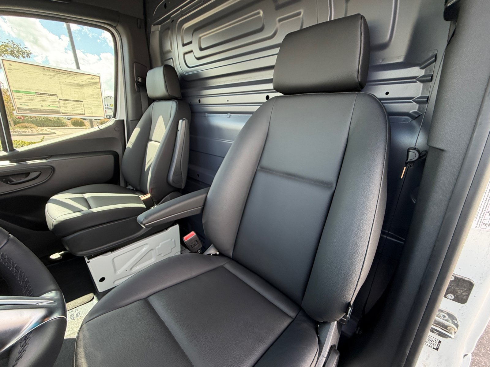 New 2025 Mercedes-Benz Sprinter 2500 image 15