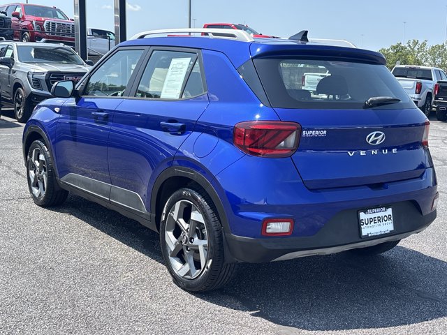 Used 2021 Hyundai Venue SEL FWD image 6