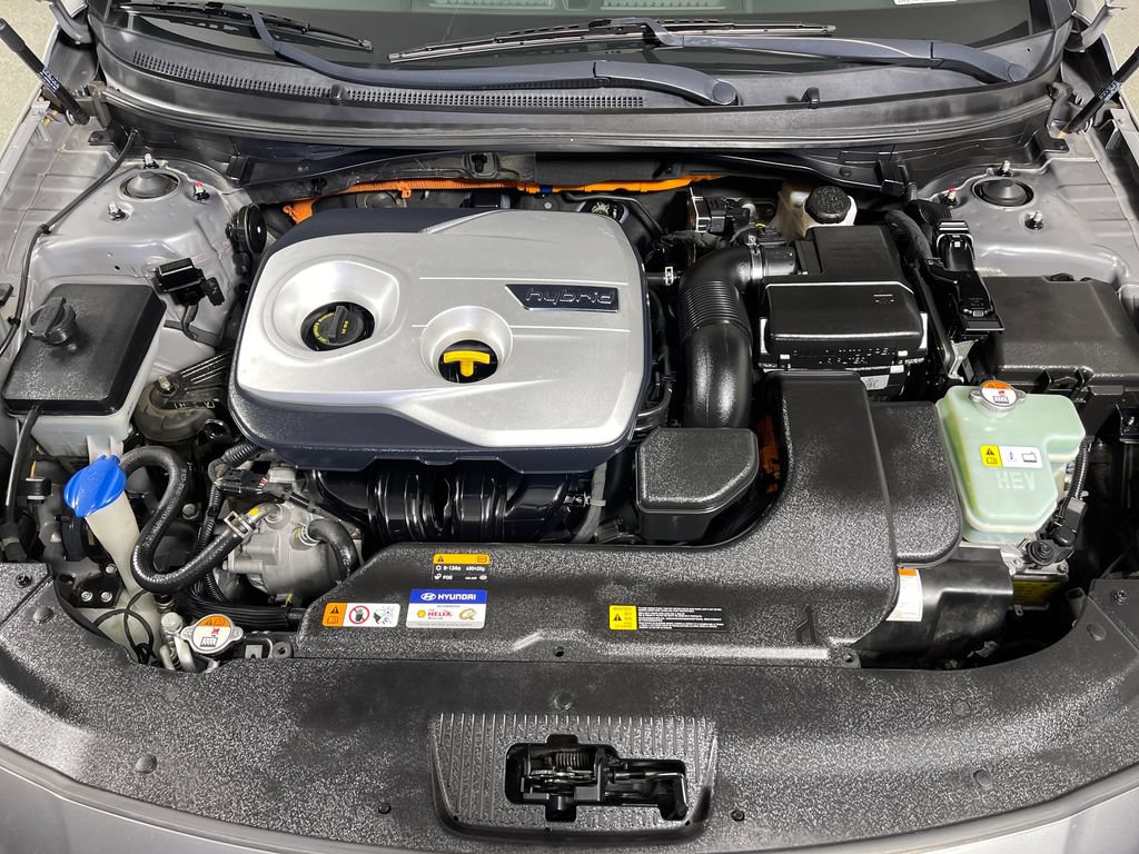 Used 2017 Hyundai Sonata SE FWD image 9