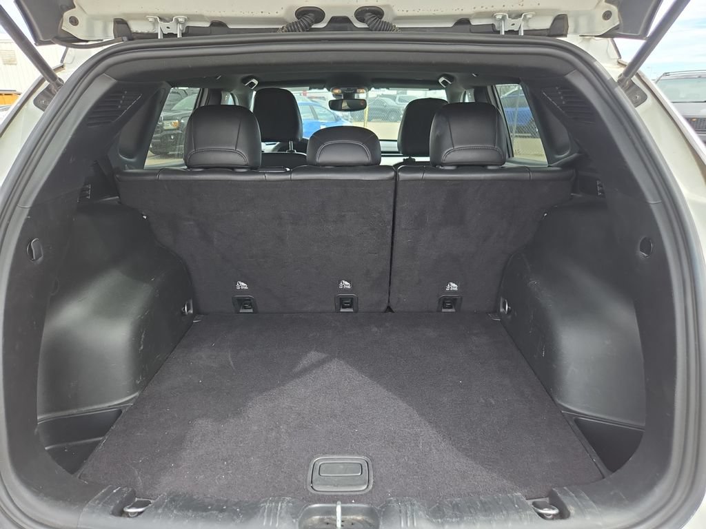 Used 2024 Jeep Compass Limited AWD/4WD image 16
