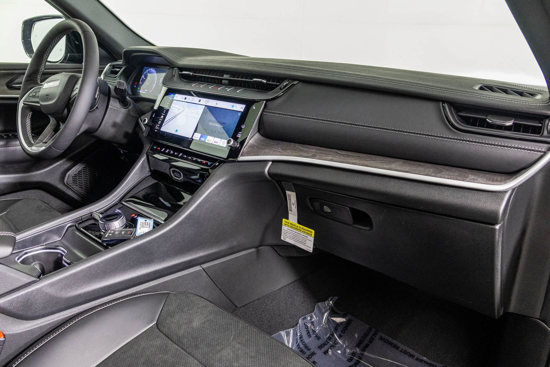 New 2026 Jeep Grand Cherokee Altitude image 48