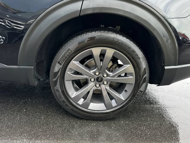 Used 2022 Ford Explorer XLT w/ Equipment Group 202A RWD image 25