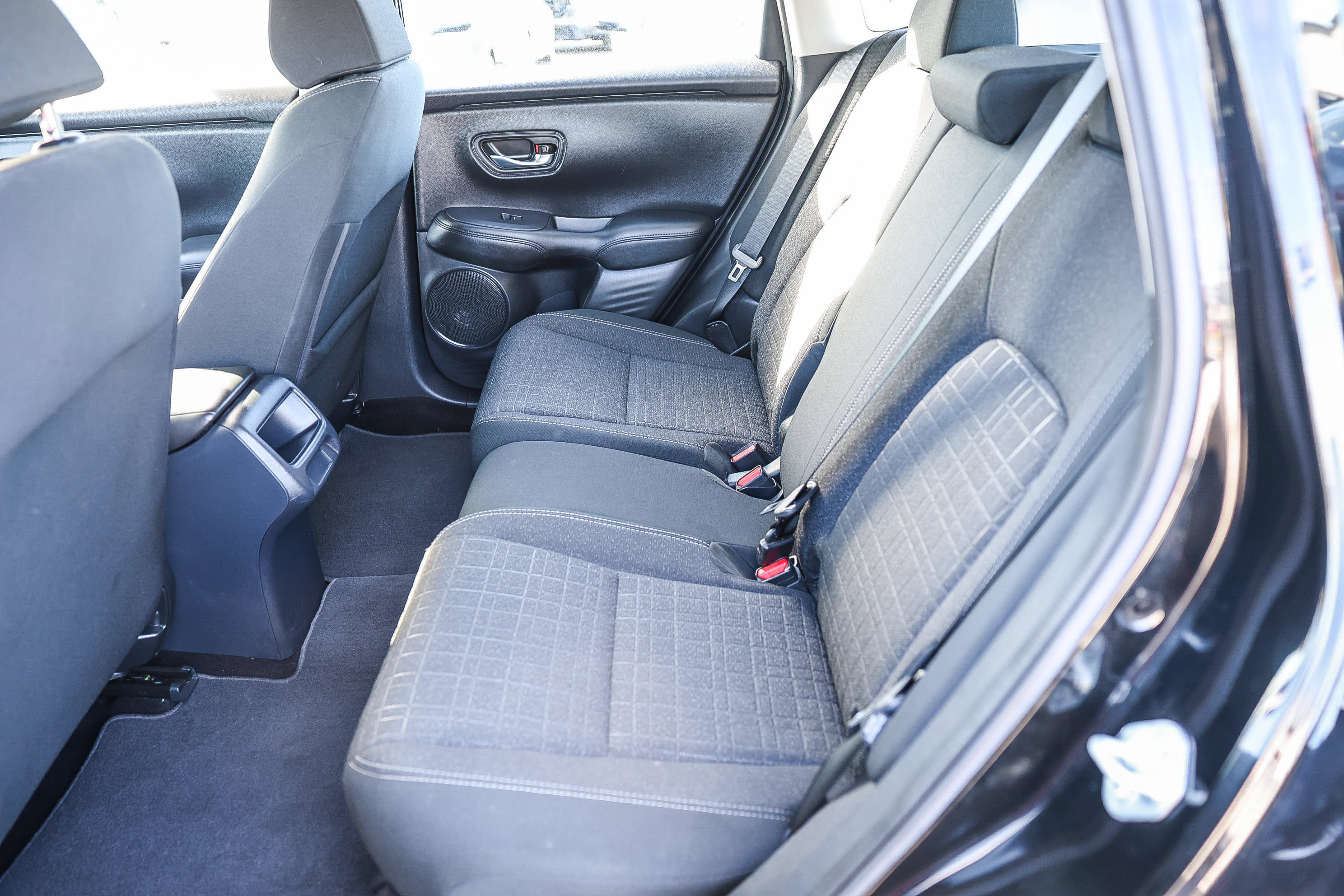 Certified 2025 Honda HR-V LX image 7