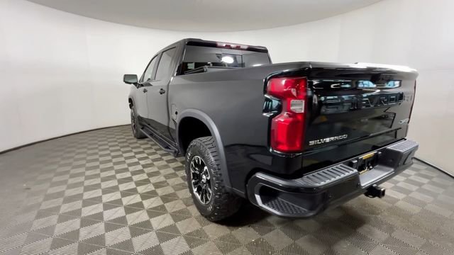 Used 2022 Chevrolet Silverado 1500 ZR2 w/ Technology Package AWD/4WD image 6