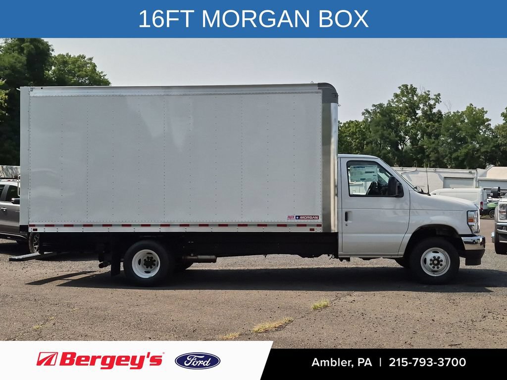 New 2027 Ford E-450 and Econoline 450 Super Duty w/ Driver's Safety Package RWD image 5