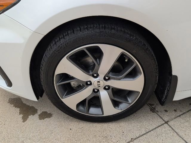 Used 2020 Kia Optima S FWD image 3