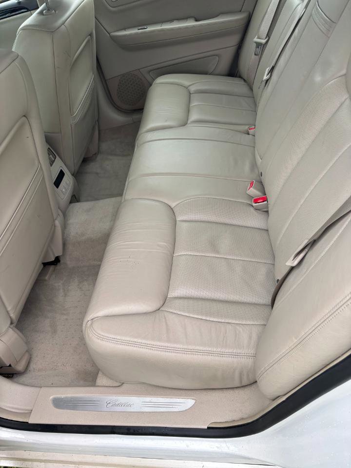 Used 2010 Cadillac DTS Premium w/ Driver Awareness Package FWD image 19