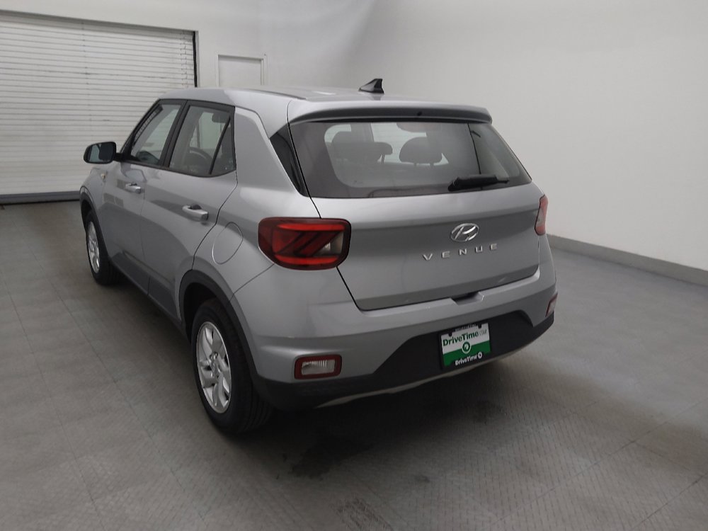 Used 2021 Hyundai Venue SE image 5