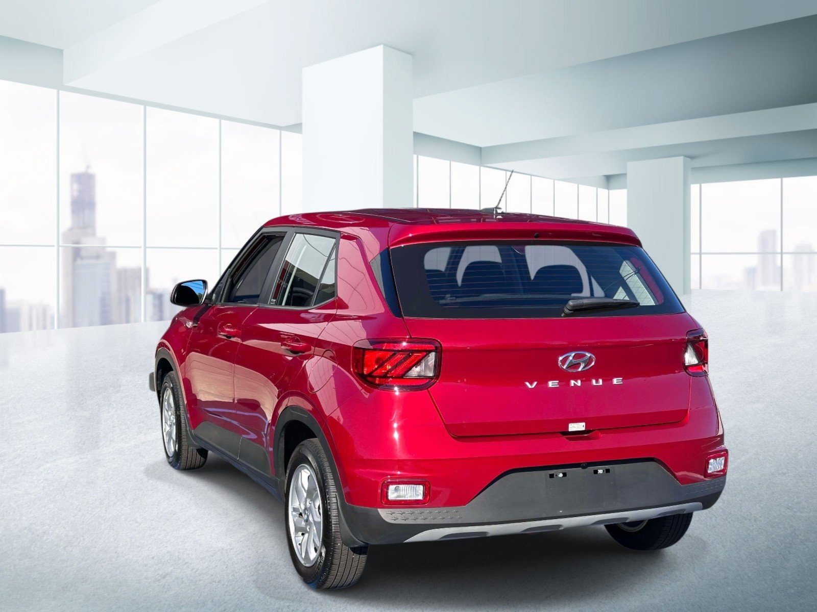 Used 2025 Hyundai Venue SE FWD image 3