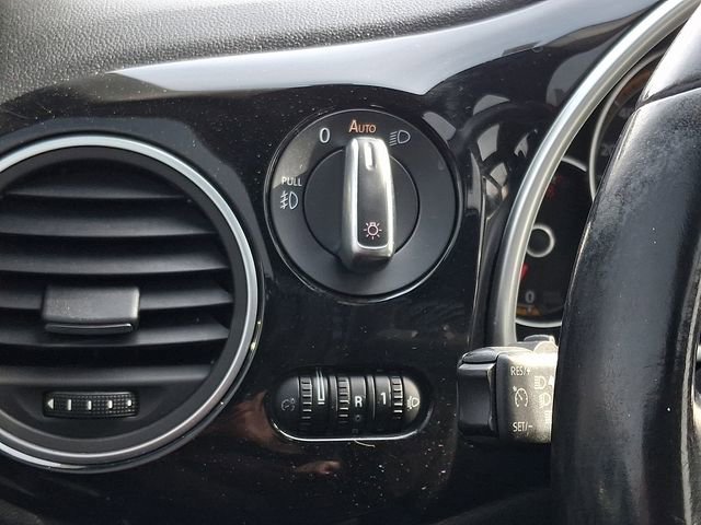 Used 2016 Volkswagen Beetle 1.8T Dune w/ Dune Technology Package image 23