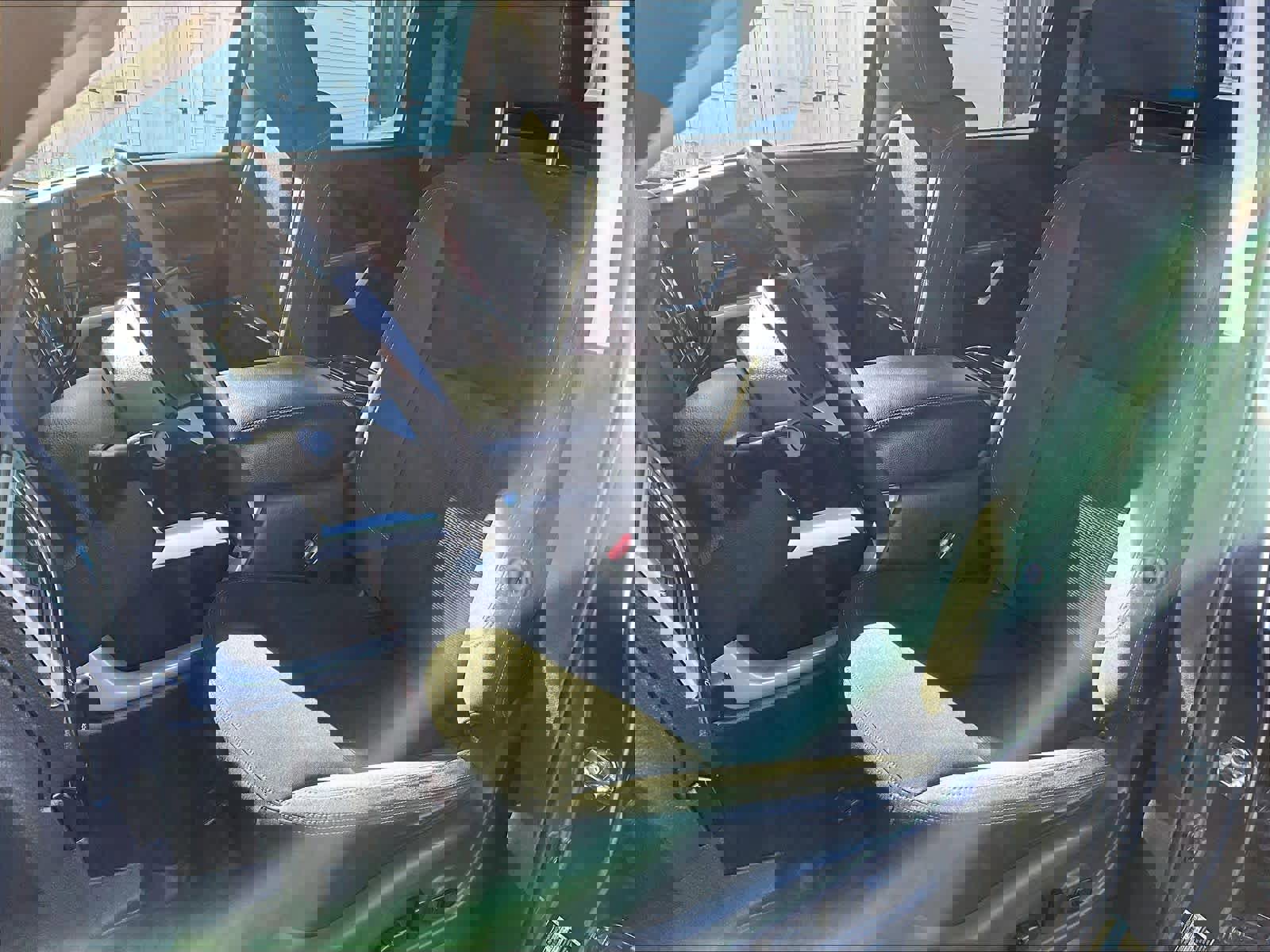 Used 2019 Nissan Titan SV w/ SV Convenience Package image 10