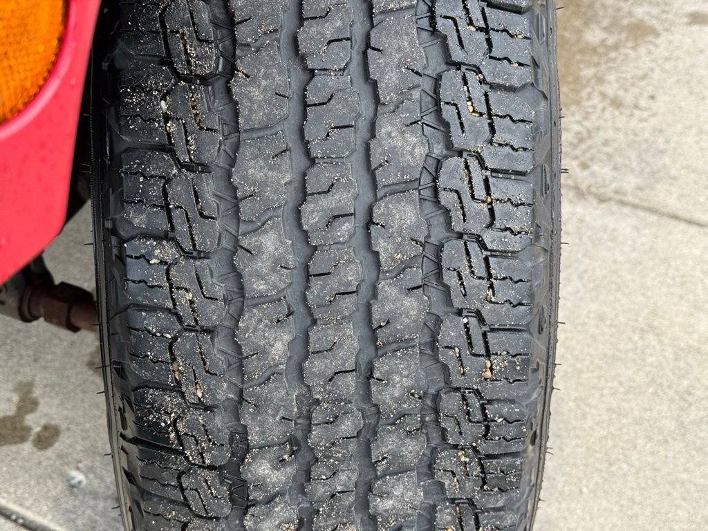 Used 2010 Jeep Wrangler Unlimited Sahara image 11