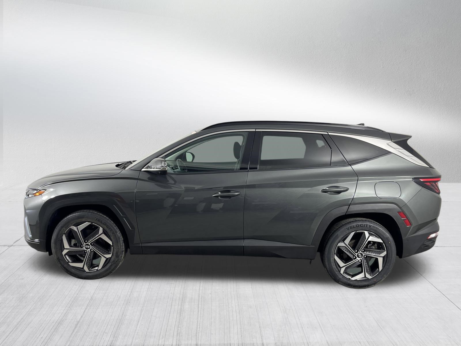 Used 2022 Hyundai Tucson Limited w/ Cargo Package AWD/4WD image 4