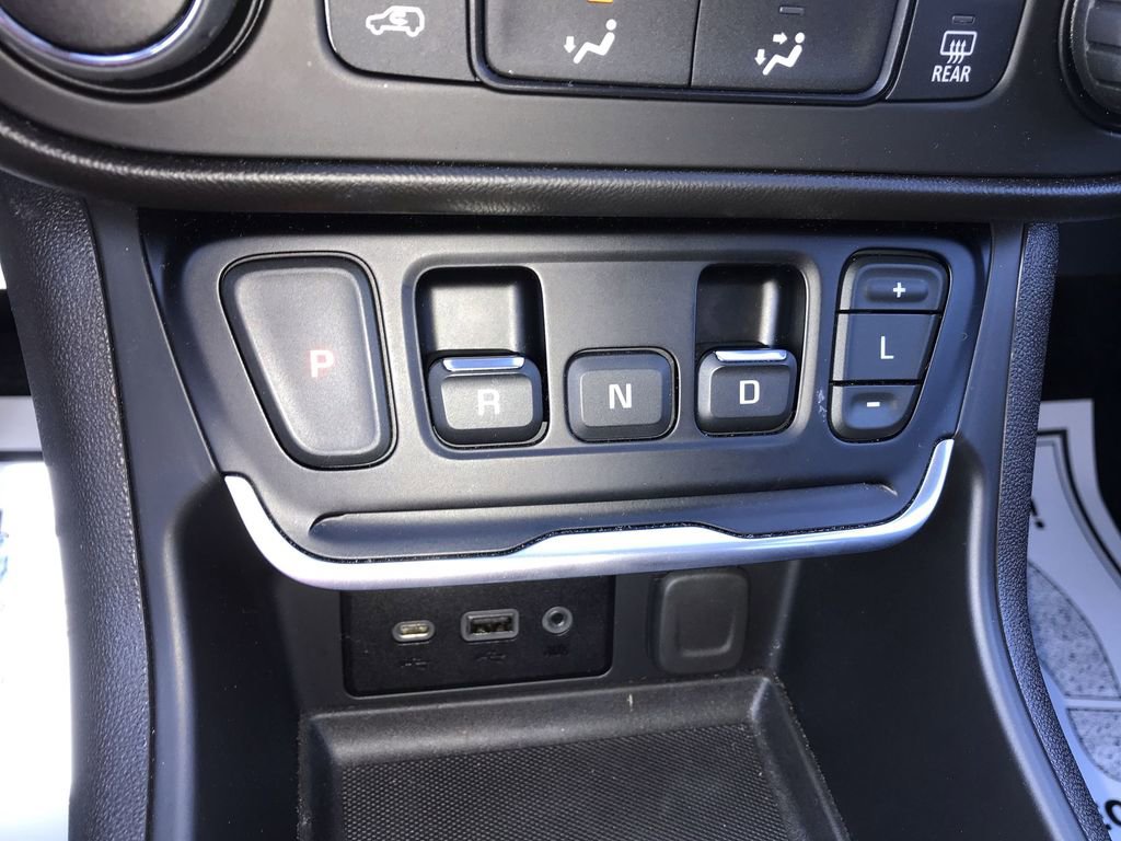 Used 2020 GMC Terrain SLE image 19