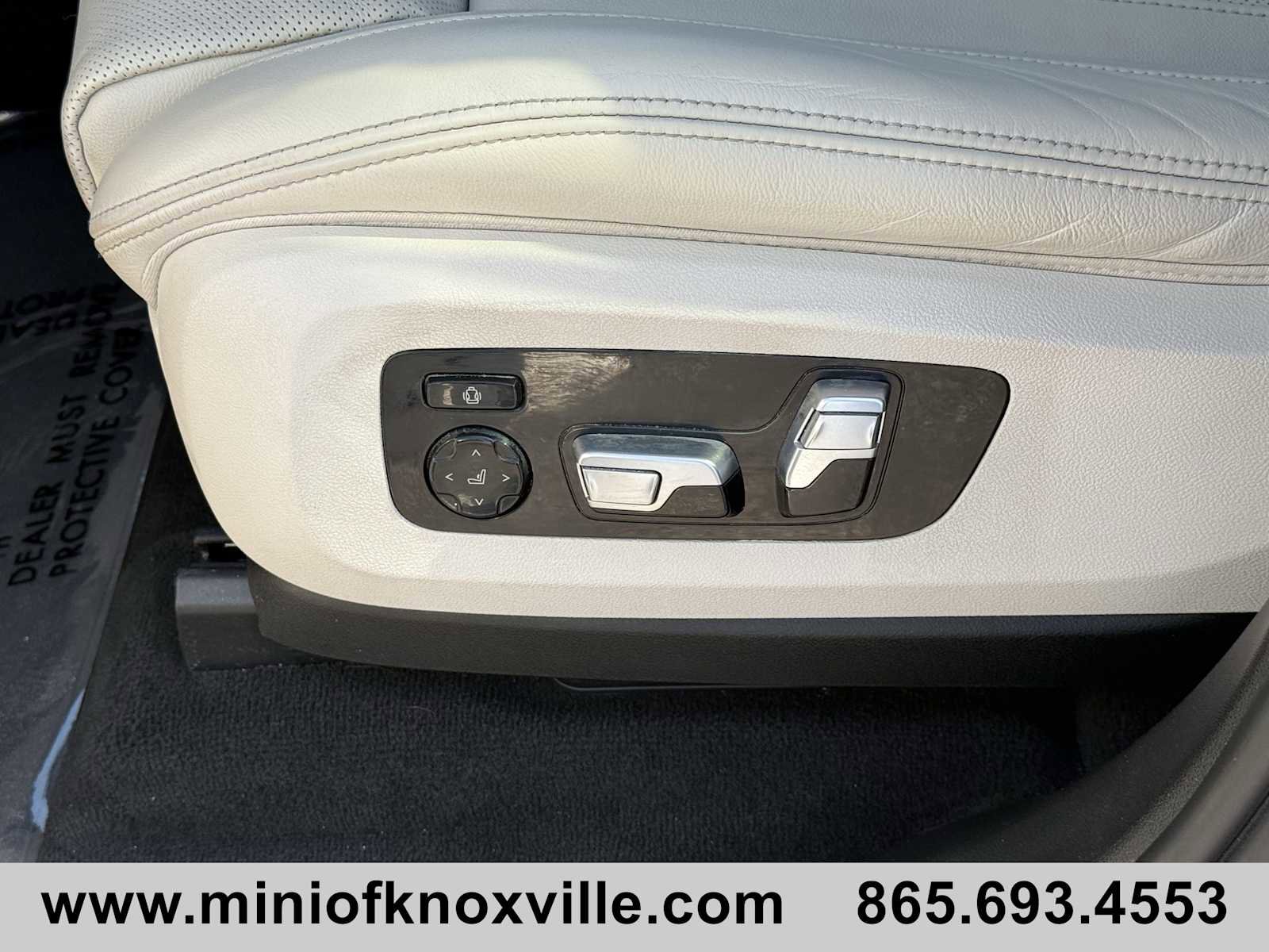 Used 2022 BMW X5 xDrive45e w/ Luxury Seating Package image 11