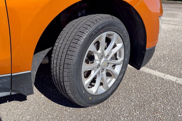 Used 2019 Chevrolet Equinox LS w/ LS Convenience Package image 10