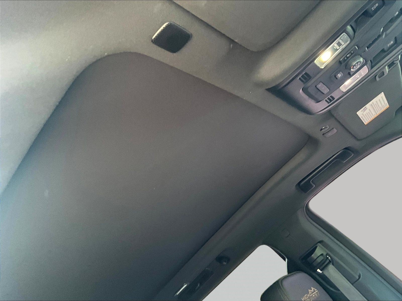 Used 2021 Chevrolet Tahoe High Country w/ Technology Package AWD/4WD image 28