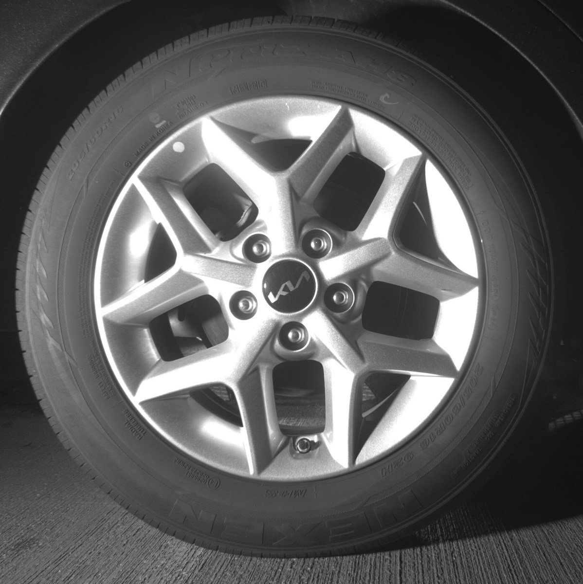 Used 2025 Kia Soul LX w/ LX Technology Package image 17