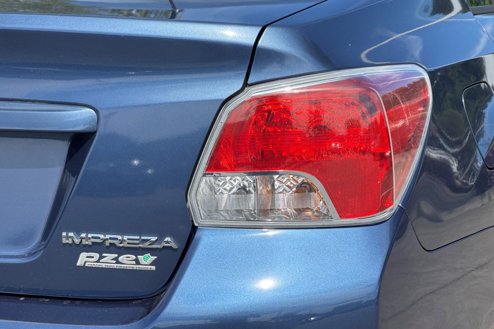 Used 2013 Subaru Impreza 2.0i Premium AWD/4WD image 23