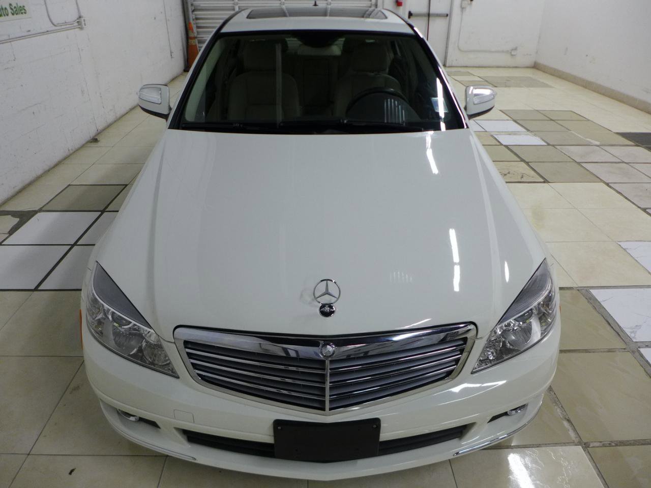 Used 2009 Mercedes-Benz C 300 4MATIC Sedan image 9