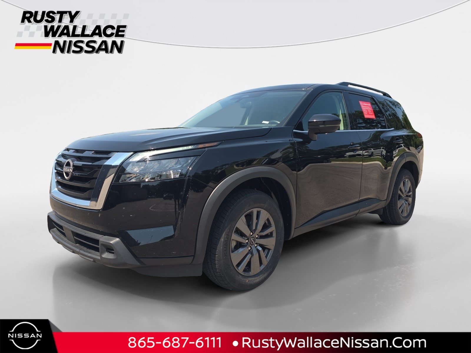 Certified 2025 Nissan Pathfinder SV FWD image 1